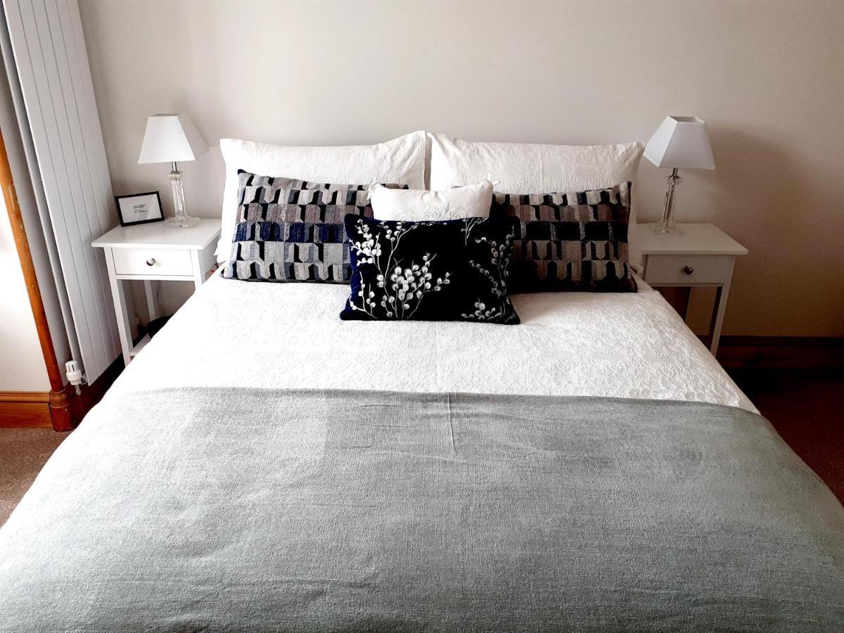 T H R E E B&B Inverness Exteriör bild